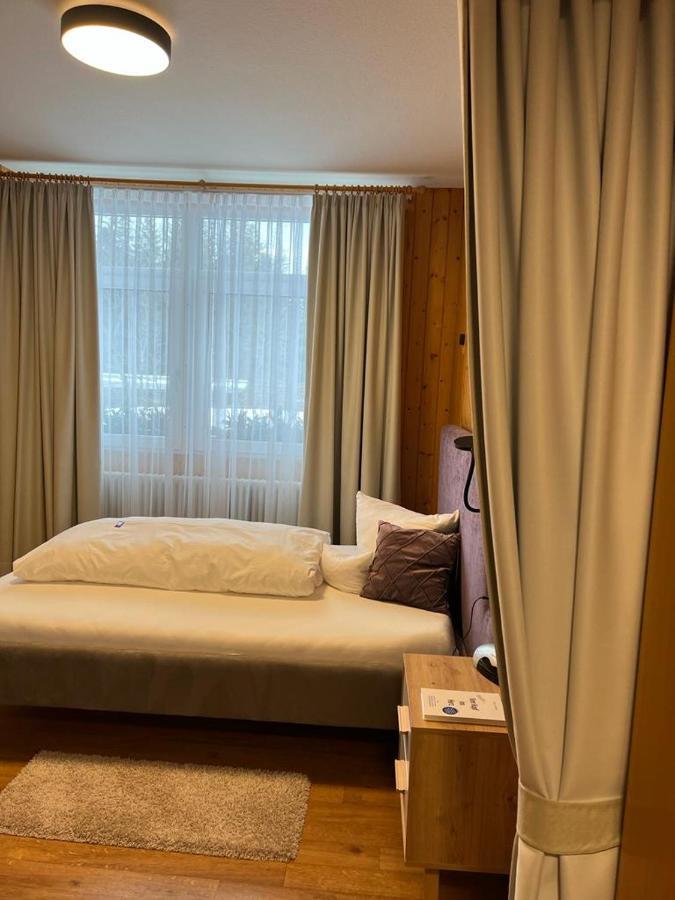 Hotel Schwarzwaldhof Hinterzarten Esterno foto